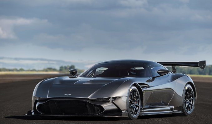 Aston Martin Vulcan front side view