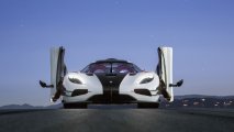 Koenigsegg One:1 open doors front view