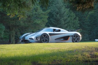 Koenigsegg One:1 side view