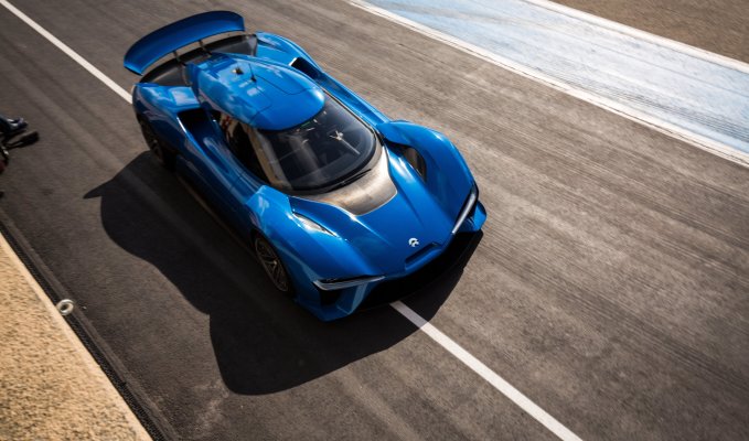 NIO EP9 electric hypercar racetrack